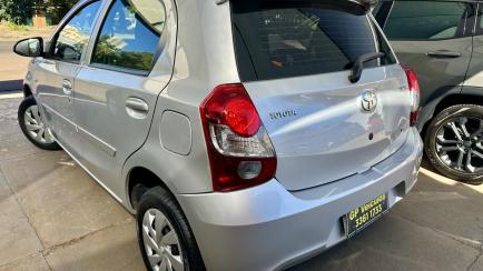 Toyota Etios Hatch Etios X 1.3 (Flex) (Aut)