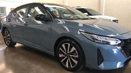 Nissan Sentra 2.0 Exclusive CVT (Aut)