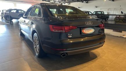 Audi A4 2.0 TFSI Attraction S Tronic