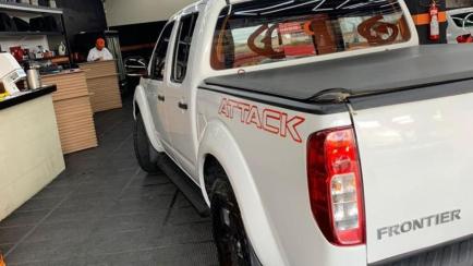 Nissan Frontier XE 4x4 2.5 16V (cab. dupla)