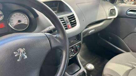 Peugeot 207 Hatch XR Sport 1.4 8V (flex)
