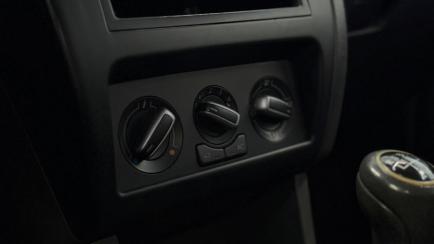 Volkswagen Fox Prime 1.6 8V (Flex)