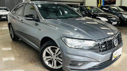 Volkswagen Jetta 1.4 250 TSI R-Line