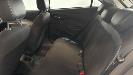 Chevrolet Onix 1.0 LT SPE/4