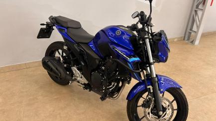 YAMAHA Fazer 250 Fazer FZ25 250 ABS