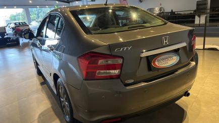Honda City LX 1.5 16V (flex)