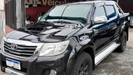Toyota Hilux Cabine Dupla Hilux 3.0 TDI 4x4 CD SRV Top (Aut)