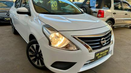 Nissan Versa 1.6 SV CVT (Flex)