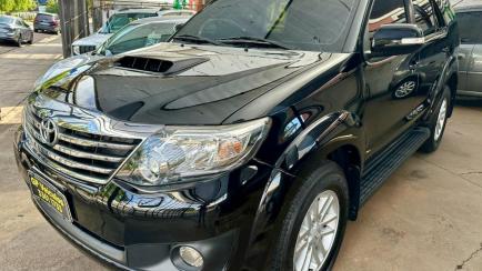 Toyota Hilux SW4 3.0 TDI 4x4 SRV 7L