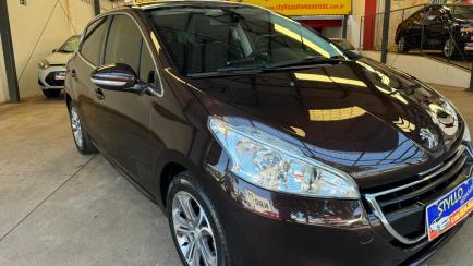 Peugeot 208 Griffe  1.6 16V (Flex) (Aut)