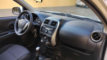 Nissan March 1.0 12V S (Flex)