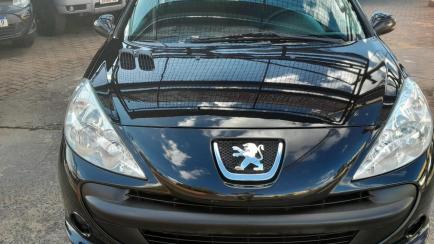 Peugeot 207 Hatch XR 1.4 8V (flex) 4p