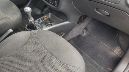 Citroën C3 GLX 1.4 8V (flex)