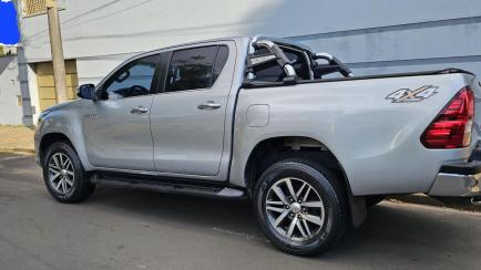 Toyota Hilux Cabine Dupla Hilux 2.8 TDI SRX CD 4x4 (Aut)