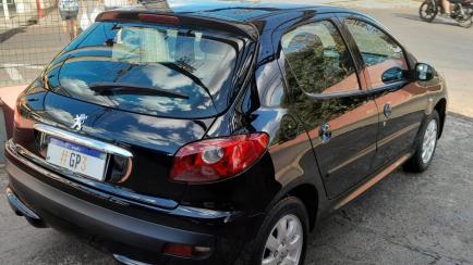 Peugeot 207 Hatch XR 1.4 8V (flex) 4p